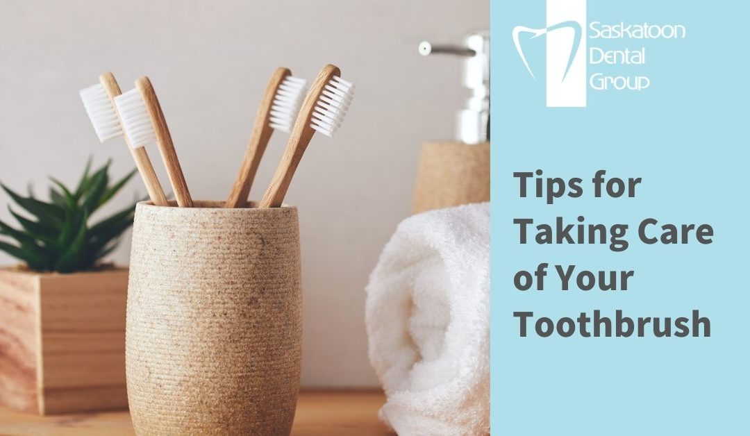 Cup of toothbrushes - tips for taking care of your toothbrush